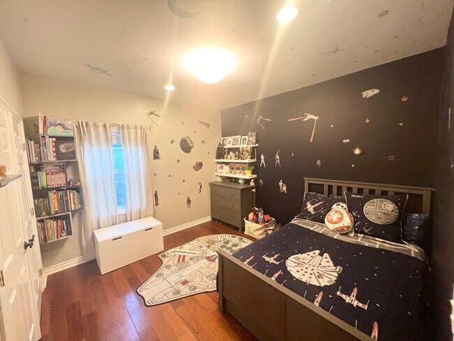 Building Photo - 6947 Jellico Ave