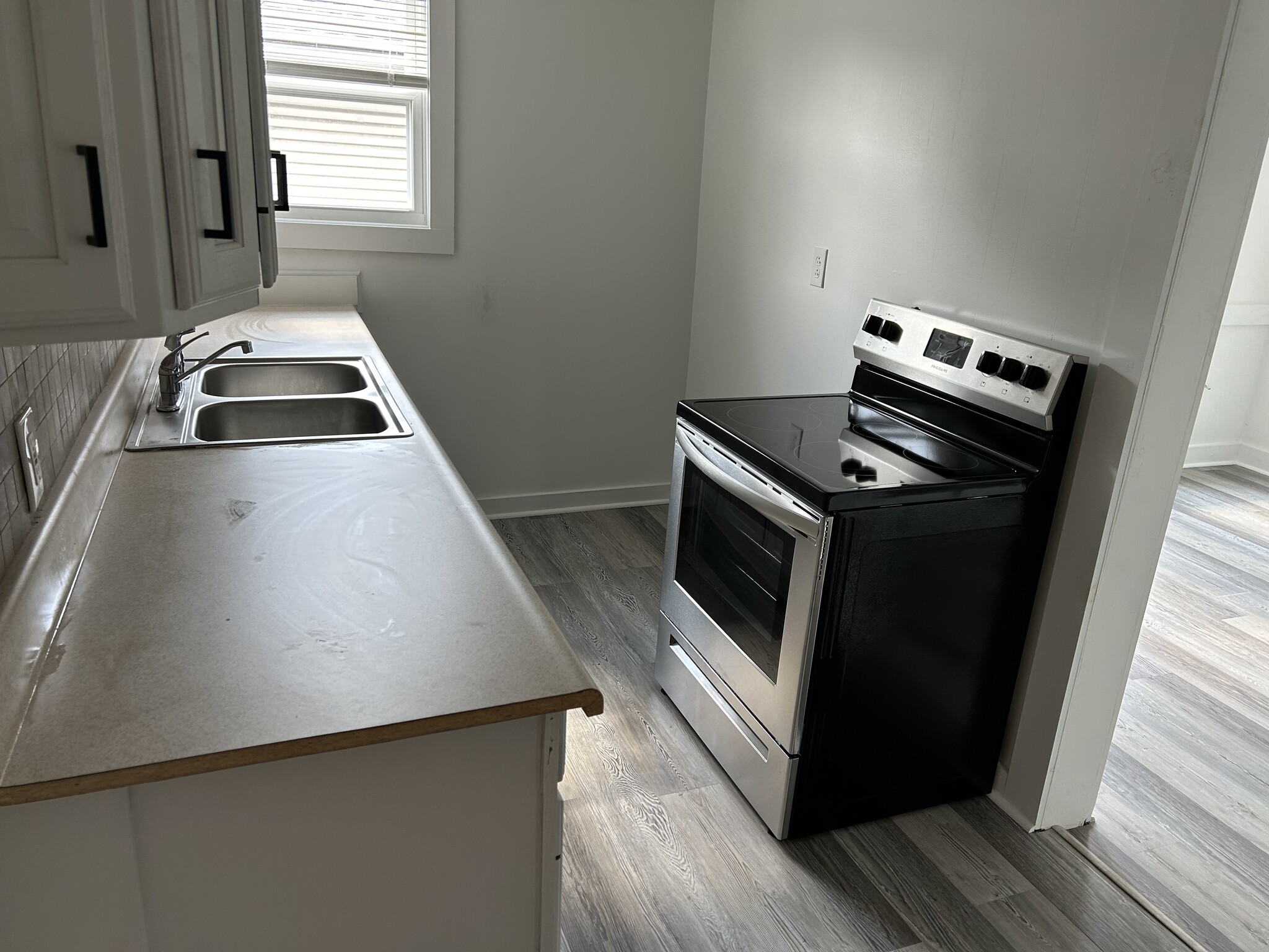 Kitchen - 415 W Penn St