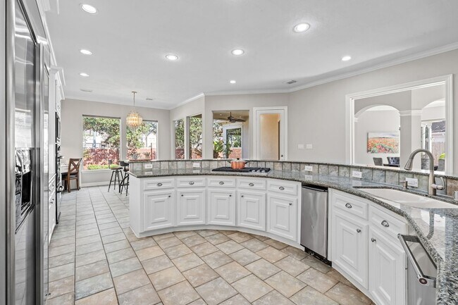 Building Photo - 70 Blooming Grove Ln