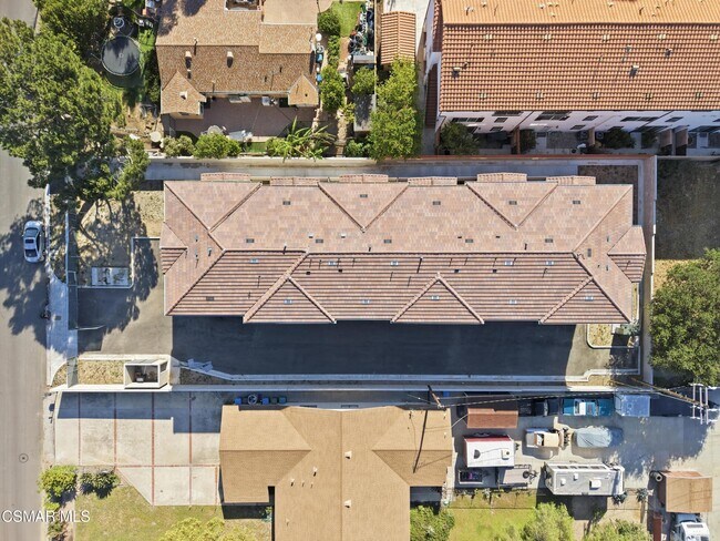 Building Photo - 1740 Patricia Ave