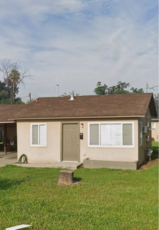 Building Photo - 1130 N Green St