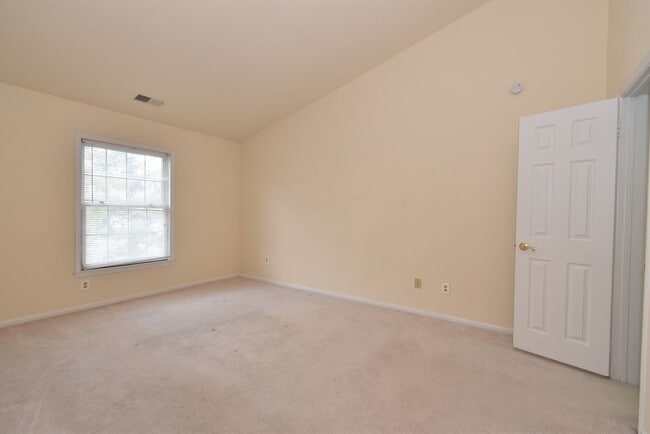 Building Photo - Big and Beautiful 2 Bedroom, 2 Full Bathroom, North Bethesda Condo!