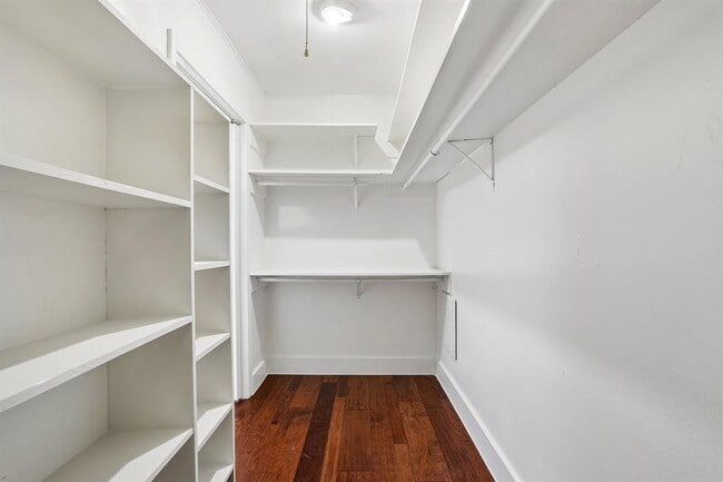 Building Photo - 10903 Mellow Ln