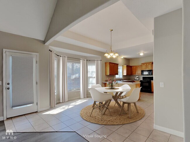 Building Photo - 5622 N 11th Ave