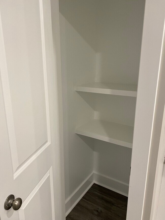 Building Photo - 133 Briarfield Ave