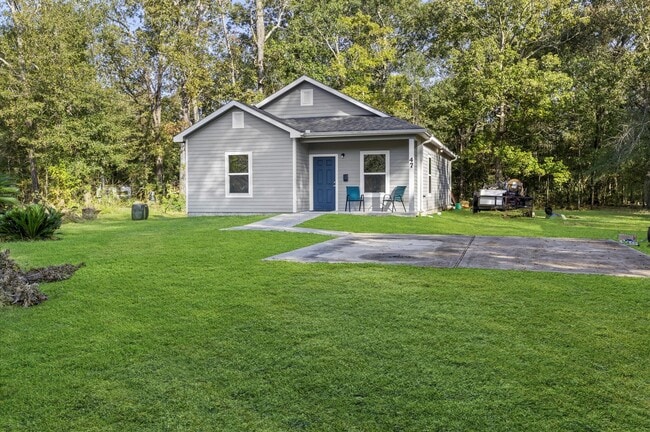 Building Photo - 47 County Rd