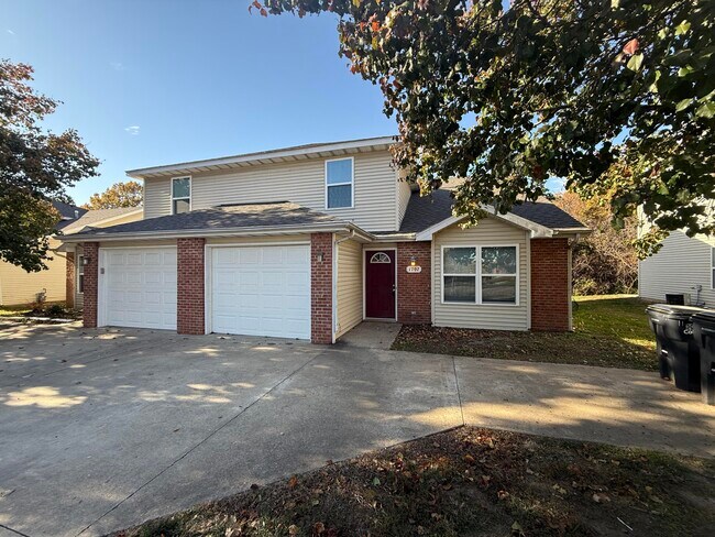 Building Photo - 1707 Hanover Blvd