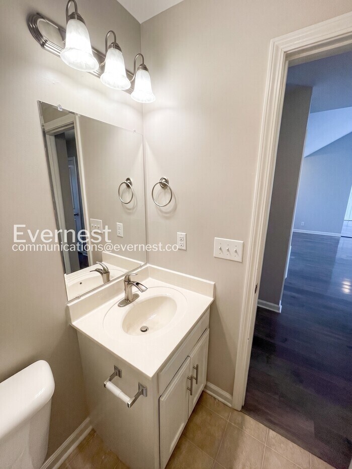 Building Photo - 3800 N Cindy Jo Dr