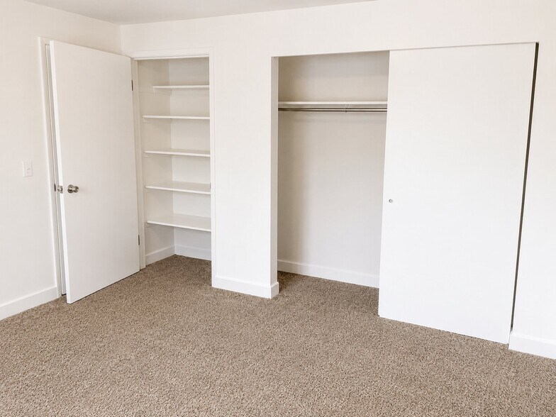 Building Photo - 2103 E 3300 S