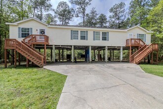 Building Photo - 6165 E Lafayette St