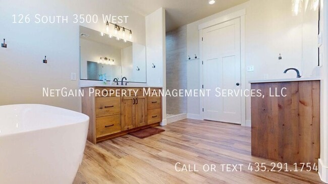 Building Photo - 126 S 3500 W