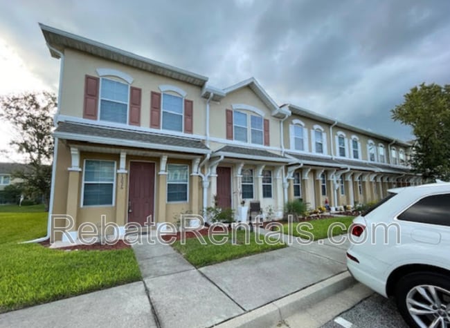 Building Photo - 13026 Sunset Lake Dr