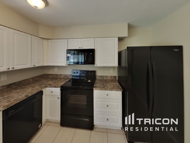 Building Photo - 4208 Sweetgum Way