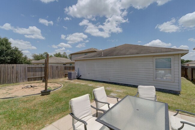 Building Photo - 29003 W Pecos River Ct