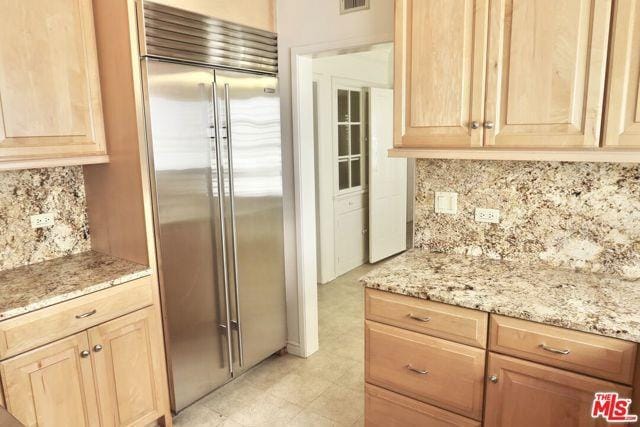 Building Photo - 210 S Spalding Dr