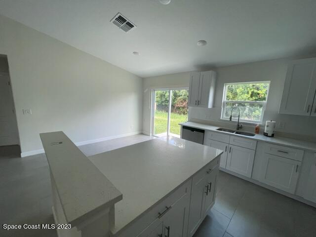 Building Photo - 835 Kenilworth Ct
