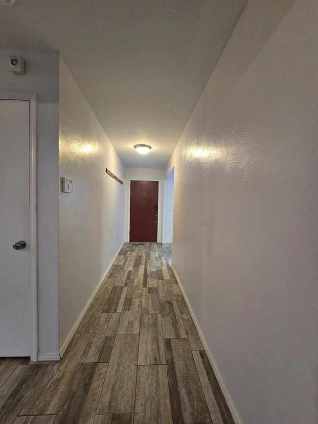 Building Photo - 4 bedroom 2 bath home in Seminole!