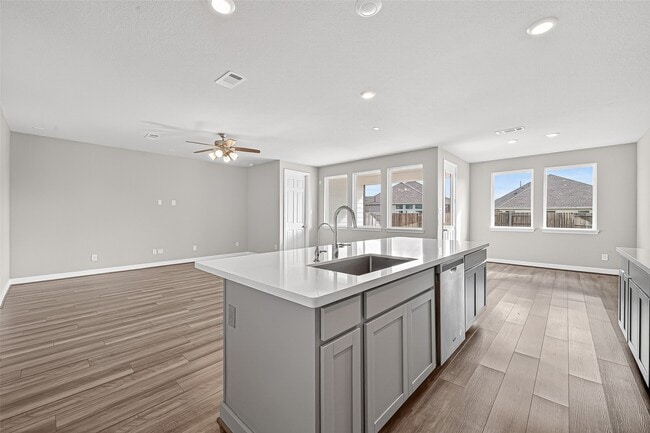 Building Photo - 138 Solana Point Dr