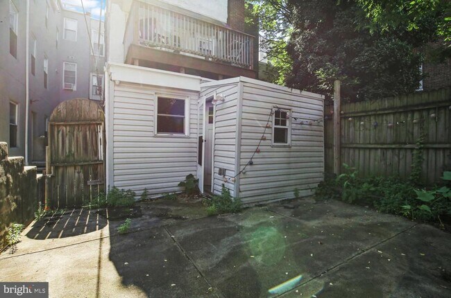 Building Photo - 1202 N 7th St