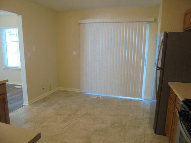 Building Photo - 3110 Ronan Dr