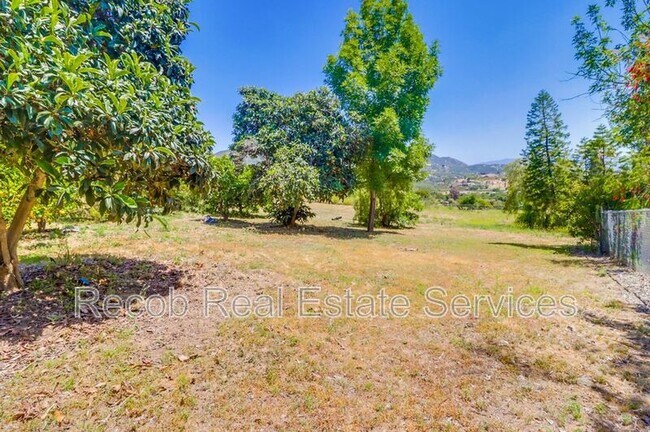 Building Photo - 3289 Altoro Ln