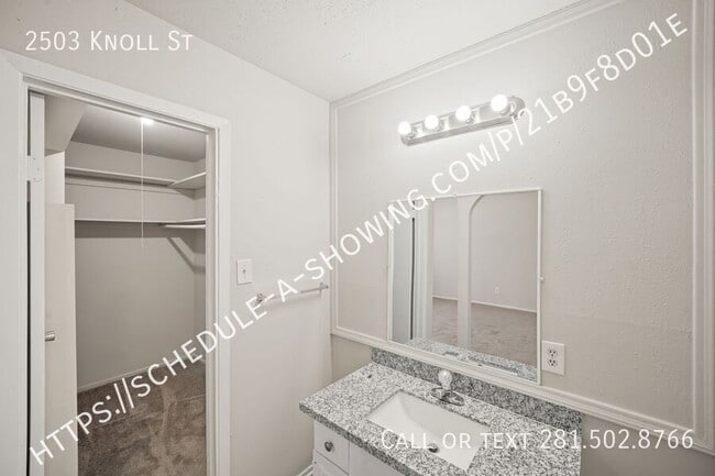 Building Photo - 2503 Knoll St
