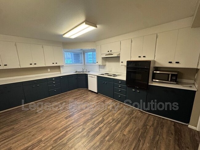 Building Photo - 1111 N 18th St