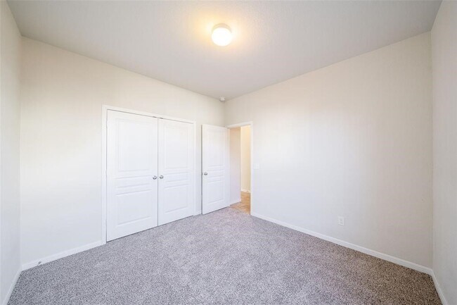 Building Photo - 15810 Mountain Willow Way