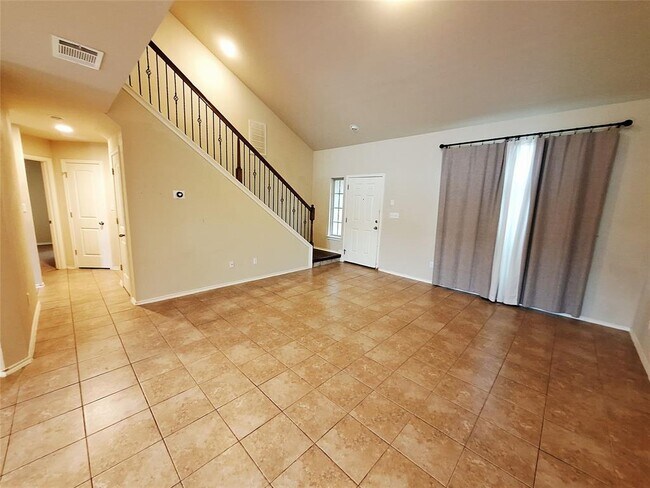 Building Photo - 220 Westminster Dr