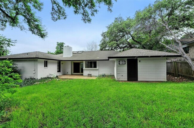 Building Photo - 8001 Ceberry Dr