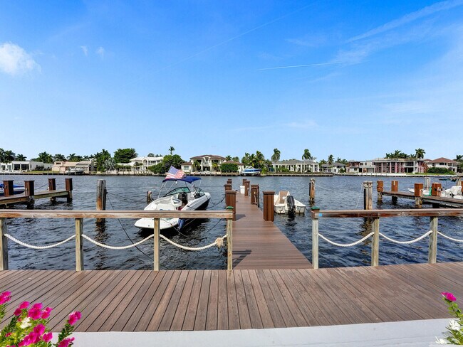 Building Photo - 3300 S Ocean Blvd