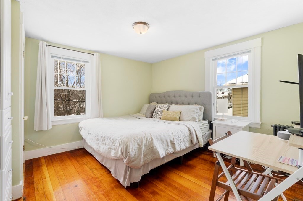 Building Photo - 180 Jerome St