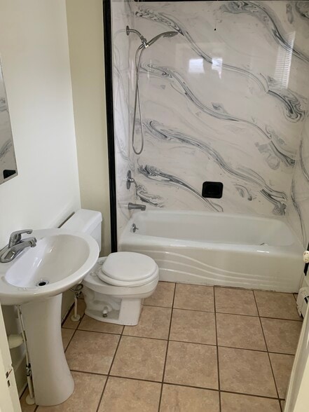 Building Photo - 328 S 100 W