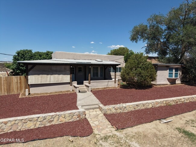 Building Photo - 9401 Pavo Ln