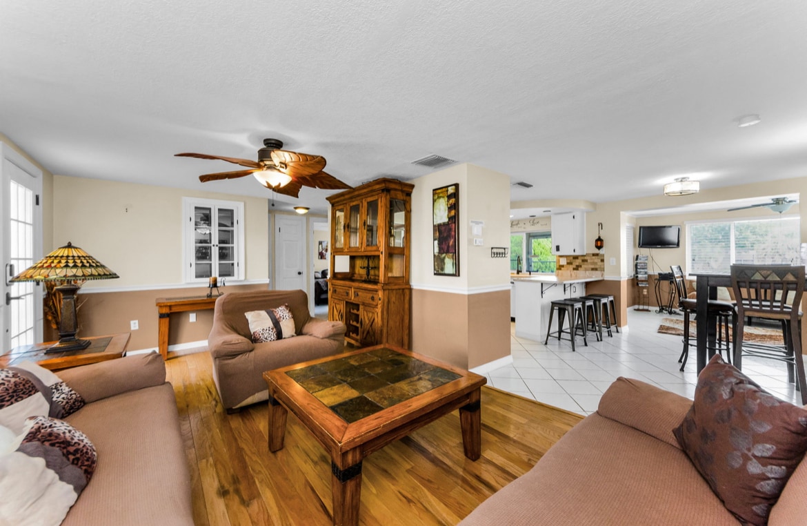 Open concept floor plan - 3931 Sail Dr