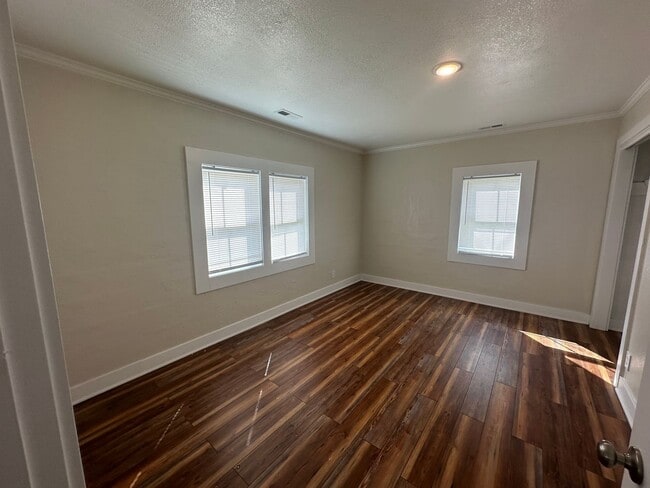 Building Photo - FULLY RENOVATED! 3 Bed/2 Bath in Wanchese