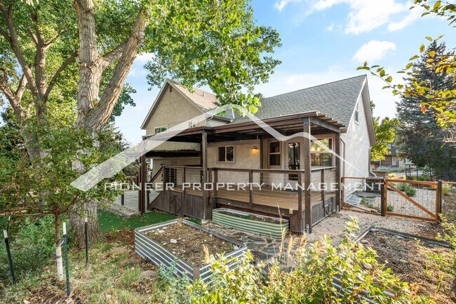 Building Photo - 6525 White Falcon Ct