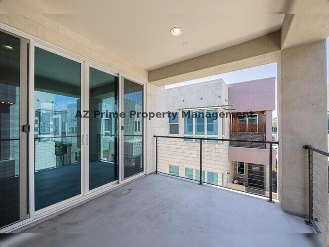 Building Photo - 9001 E San Victor Dr