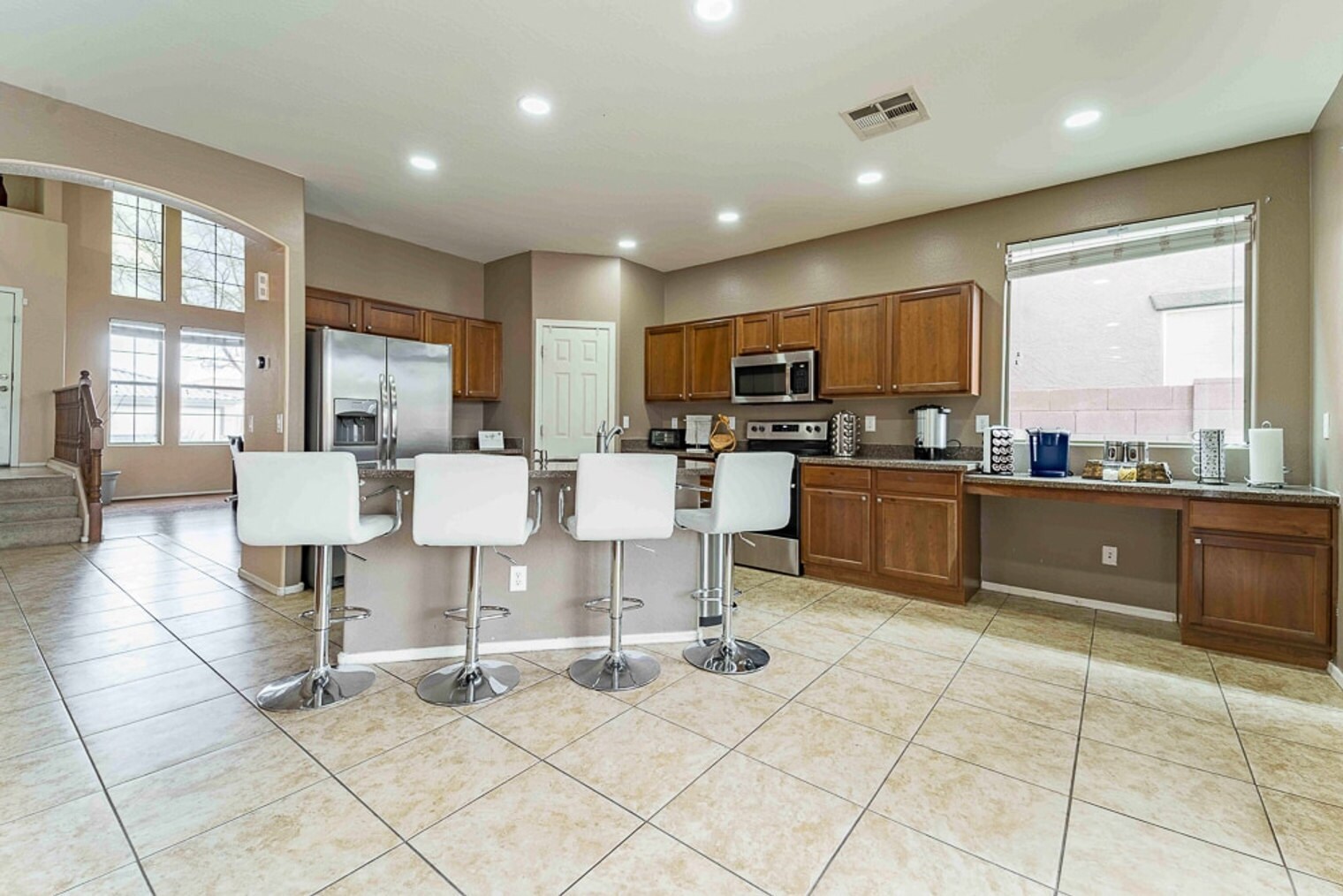 Building Photo - 1761 N St Francis Pl