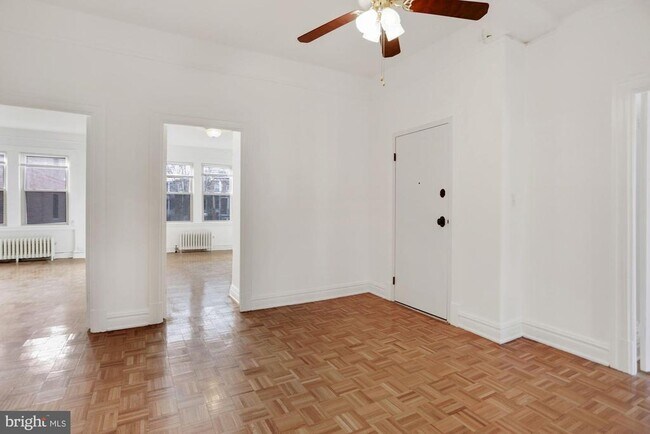 Building Photo - 2854 Connecticut Ave NW