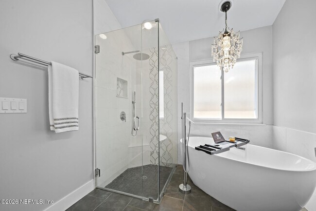 Building Photo - 13948 Spoonbill St N