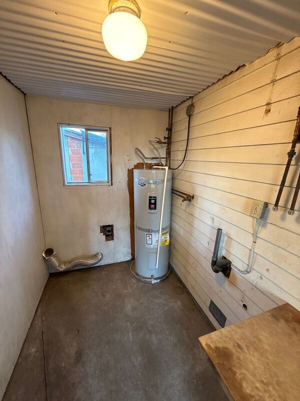 Building Photo - 1947 Marion St SE