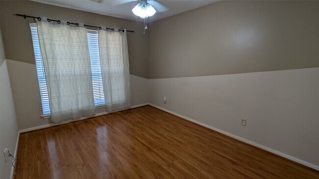 Building Photo - 18319 N Willow Bluff Rd