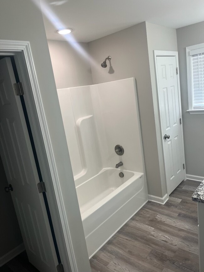 Building Photo - 110 Sundance Dr