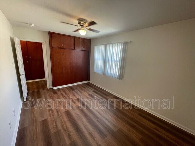Building Photo - 9449 Normandie Ave