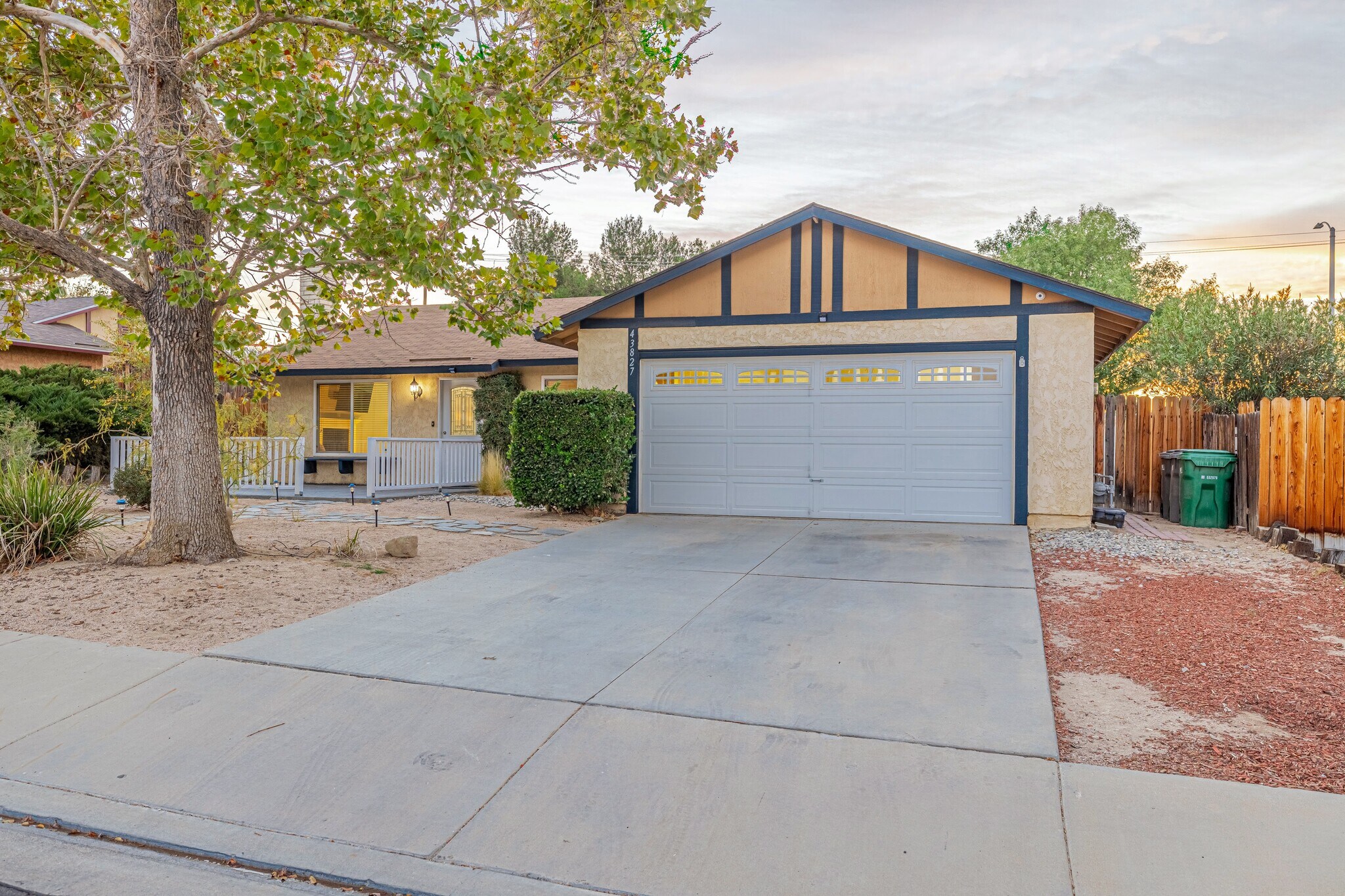 Building Photo - 43827 Lively Ave