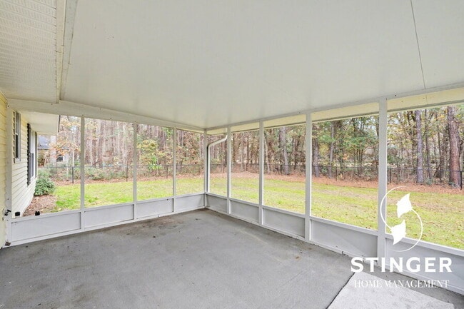 Building Photo - 76 Wade Hampton Dr