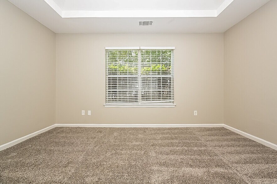 Building Photo - 10953 Tara Village Way