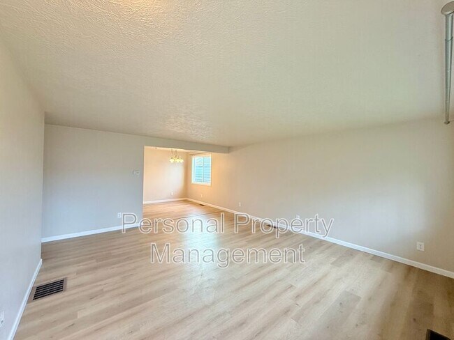 Building Photo - 2805 S Street
