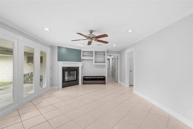 Building Photo - 5322 Rutherglenn Dr